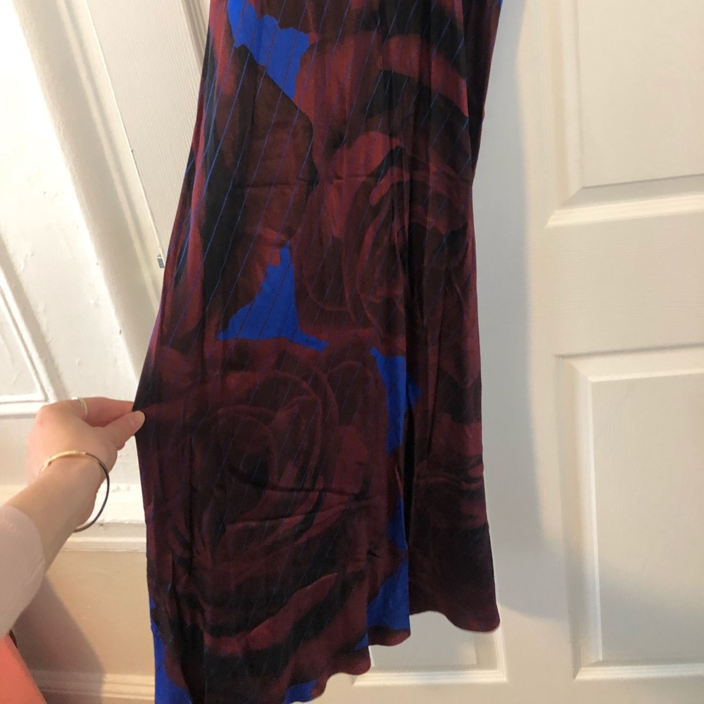 NWT DKNY back slit v neck dress - Picture 4 of 4